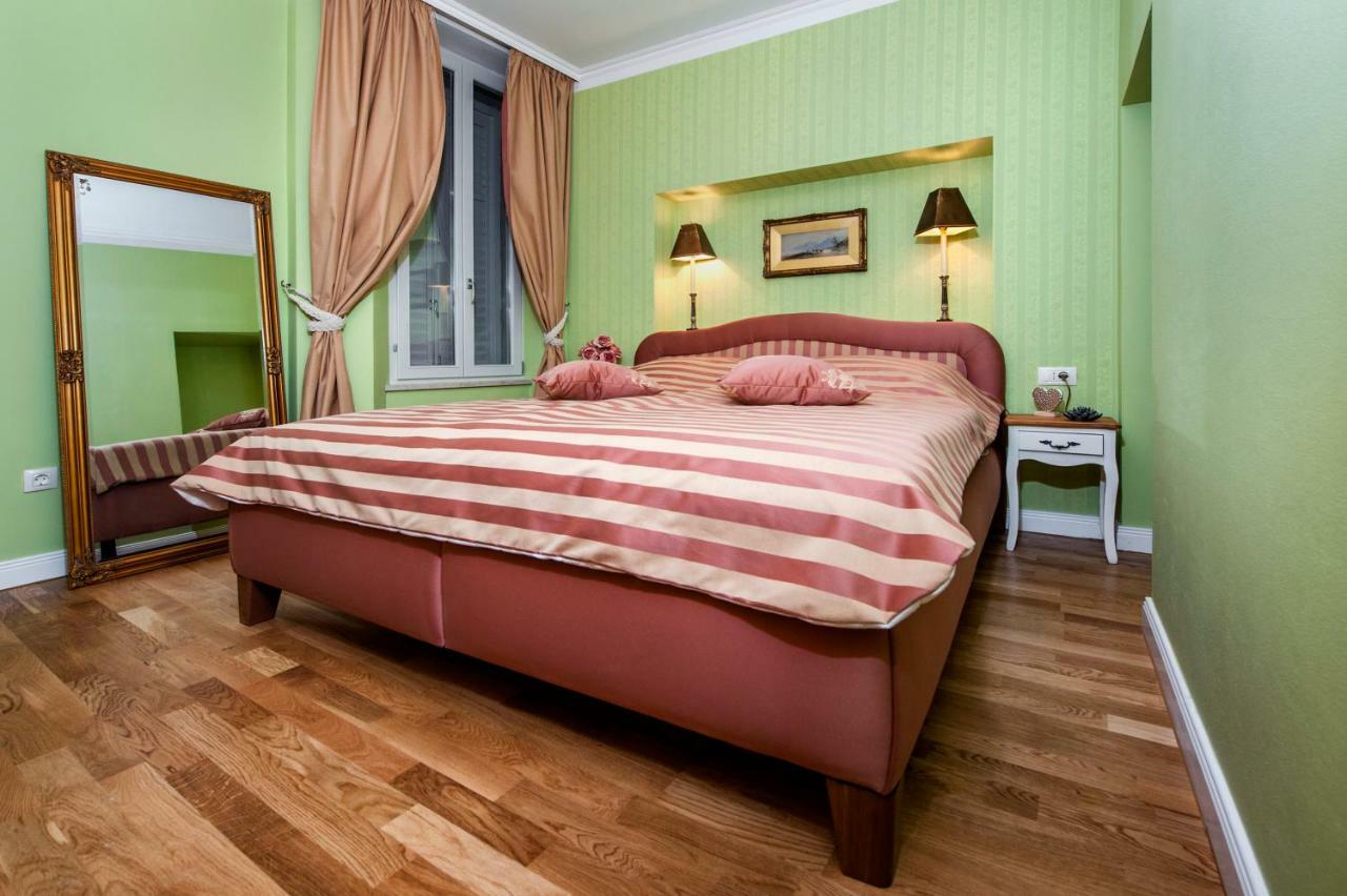 Adriatic Royal Sea View Apartment Rovinj Zewnętrze zdjęcie